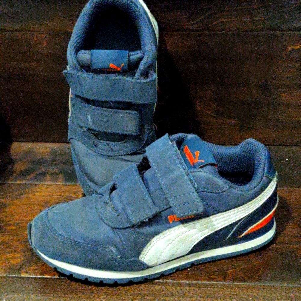 Puma Sneakers (Toddler) navy blue, Size 12C